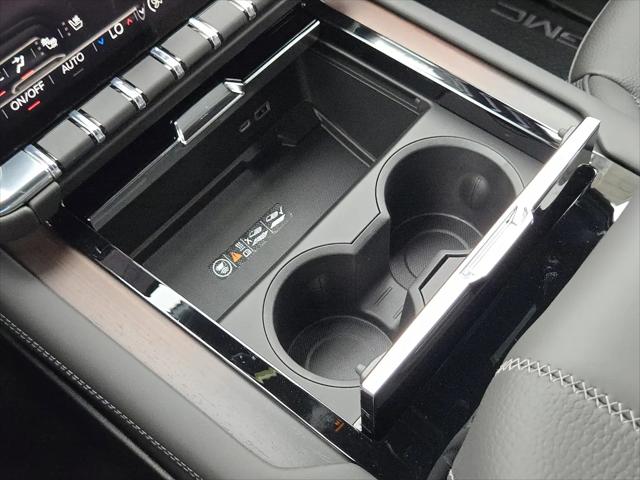 2026 GMC Yukon 4WD Denali