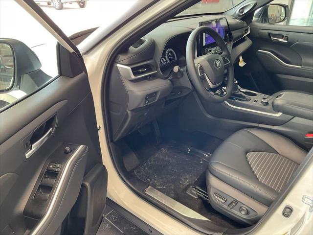 2026 Toyota Highlander XSE