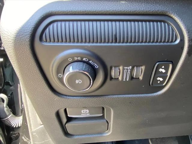 2024 Jeep Wagoneer Series II Carbide 4x4