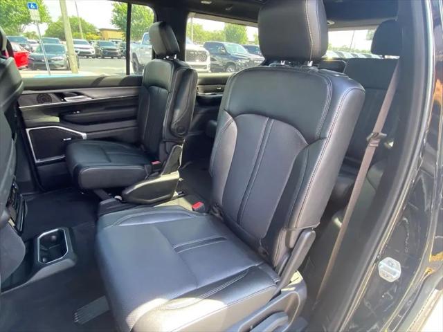2024 Jeep Wagoneer Series II Carbide 4x4