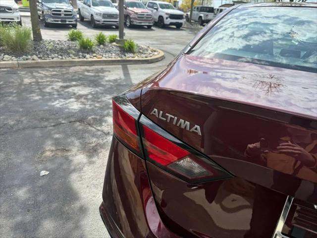 2025 Nissan Altima SV FWD