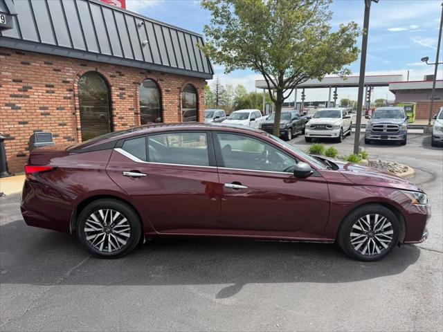 2025 Nissan Altima SV FWD