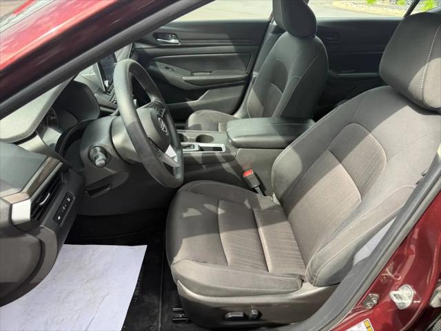 2025 Nissan Altima SV FWD