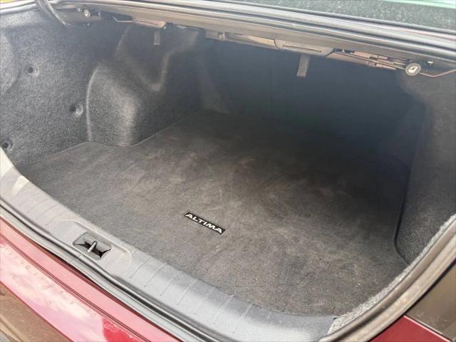 2025 Nissan Altima SV FWD