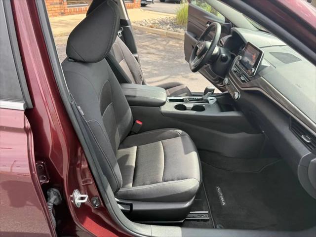 2025 Nissan Altima SV FWD