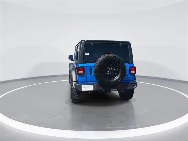 2025 Jeep Wrangler 4-Door Willys 4x4