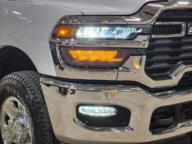 2025 Ram 2500 Tradesman Crew Cab 4x4 8' Box