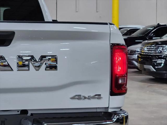2025 Ram 2500 Tradesman Crew Cab 4x4 8' Box