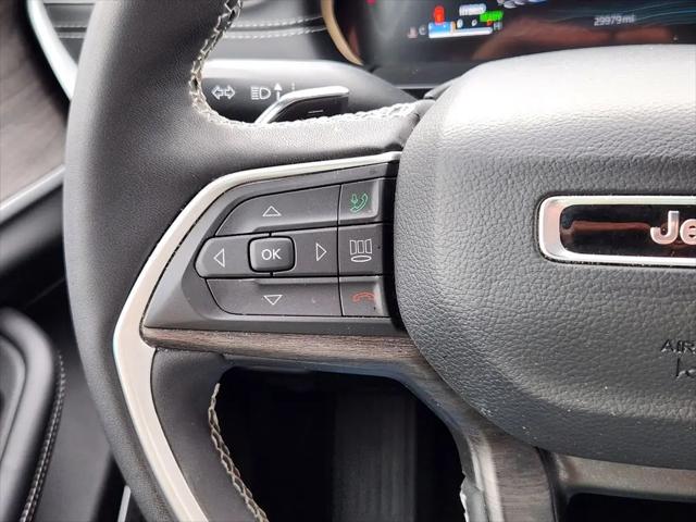 2025 Jeep Grand Cherokee Anniversary Edition