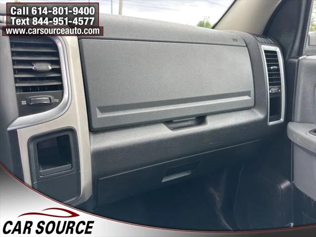 2017 Ram 1500 SLT Crew Cab 4x4 6'4" Box