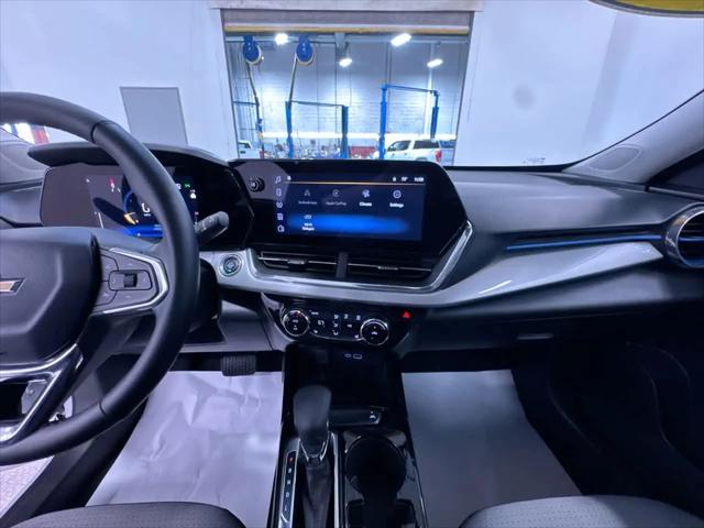 2025 Chevrolet Trax FWD LT