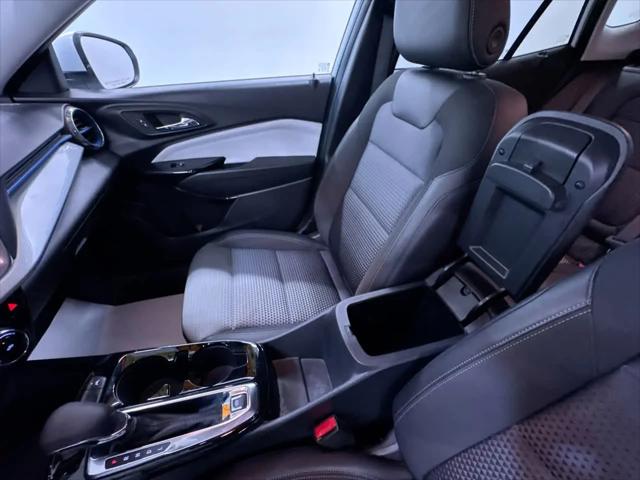 2025 Chevrolet Trax FWD LT