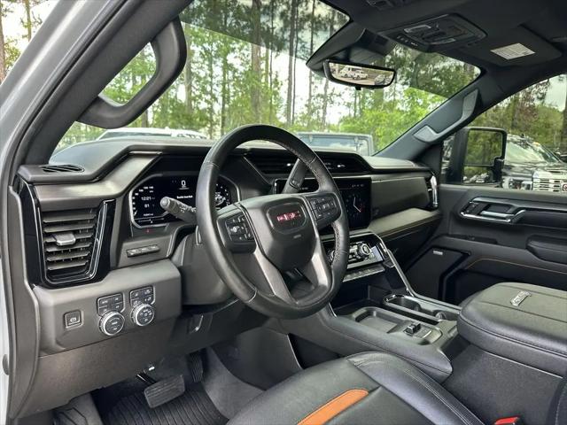 2024 GMC Sierra 3500HD 4WD Crew Cab Standard Bed AT4