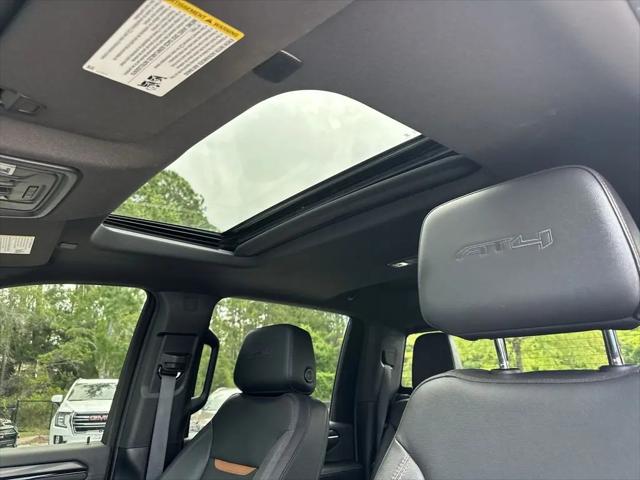 2024 GMC Sierra 3500HD 4WD Crew Cab Standard Bed AT4