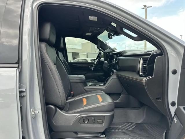 2024 GMC Sierra 3500HD 4WD Crew Cab Standard Bed AT4