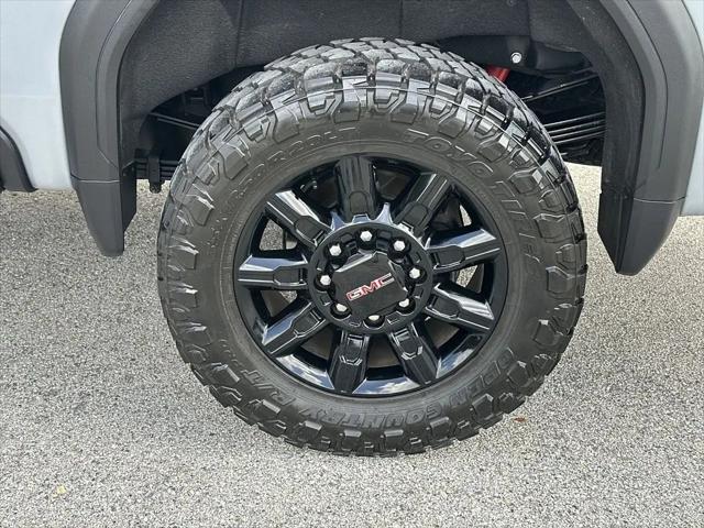 2024 GMC Sierra 3500HD 4WD Crew Cab Standard Bed AT4