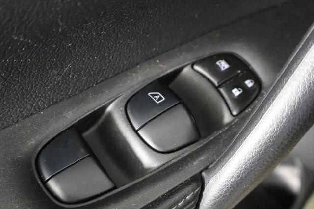 2021 Nissan Rogue Sport S FWD Xtronic CVT