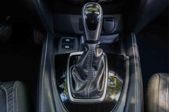 2020 Nissan Rogue Sport SL AWD Xtronic CVT