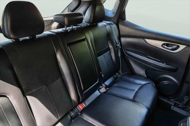 2020 Nissan Rogue Sport SL AWD Xtronic CVT