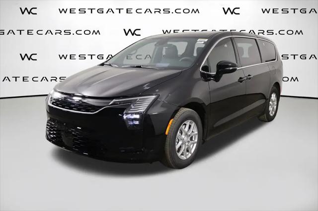 2027 Chrysler Pacifica Select for sale in Raleigh, NC