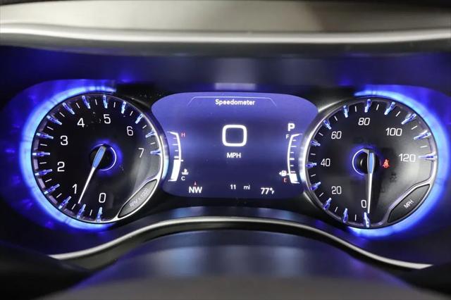 2027 Chrysler Pacifica Select