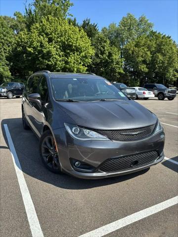 2018 Chrysler Pacifica Limited for sale in Millington, TN