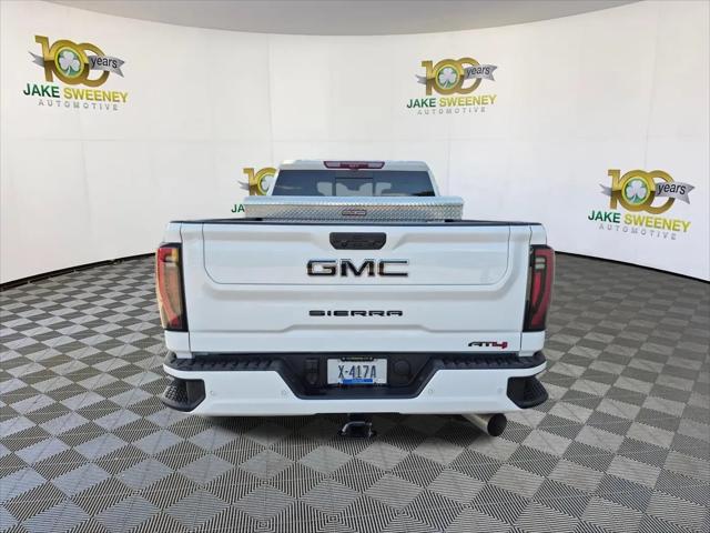2026 GMC Sierra 2500HD Crew Cab, Standard Bed, AT4, 4WD