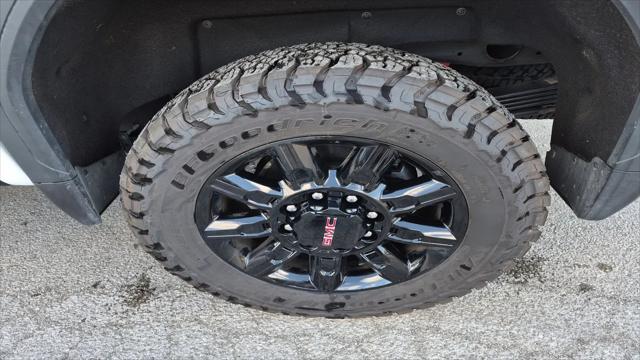 2026 GMC Sierra 2500HD Crew Cab, Standard Bed, AT4, 4WD