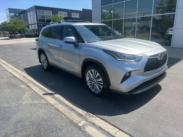 2025 Toyota Highlander Platinum
