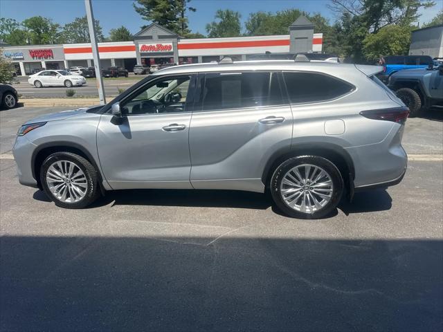 2025 Toyota Highlander Platinum