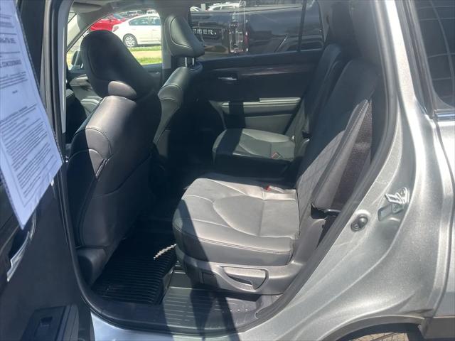 2025 Toyota Highlander Platinum