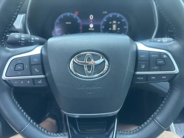 2025 Toyota Highlander Platinum