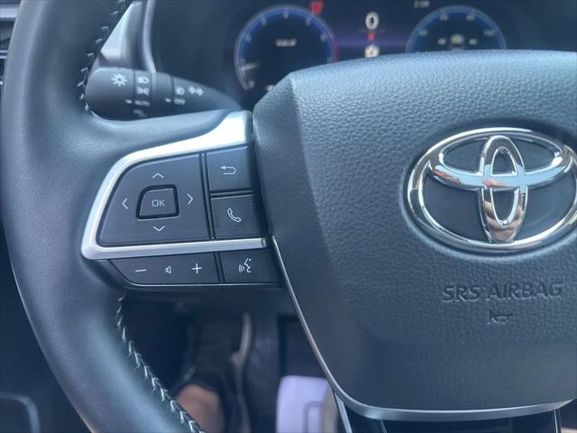 2025 Toyota Highlander Platinum
