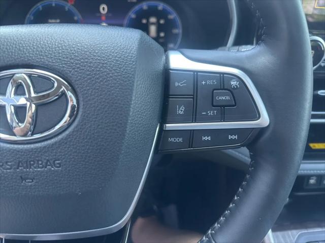 2025 Toyota Highlander Platinum