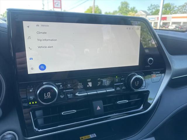 2025 Toyota Highlander Platinum