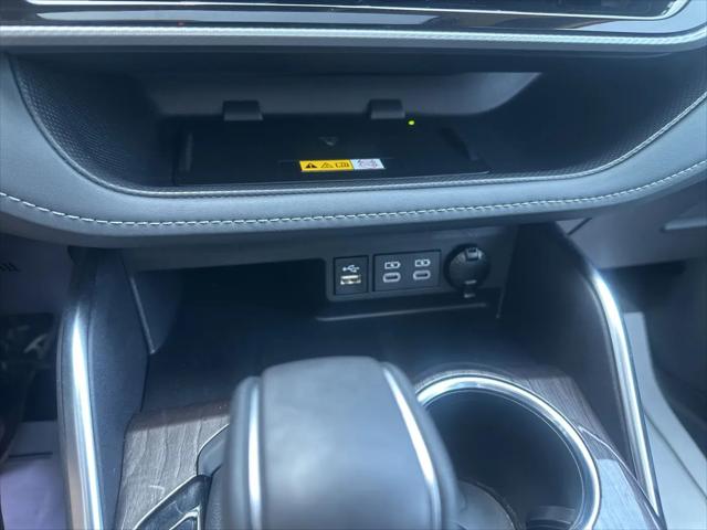2025 Toyota Highlander Platinum