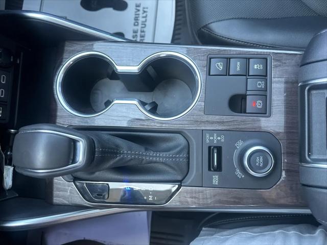 2025 Toyota Highlander Platinum