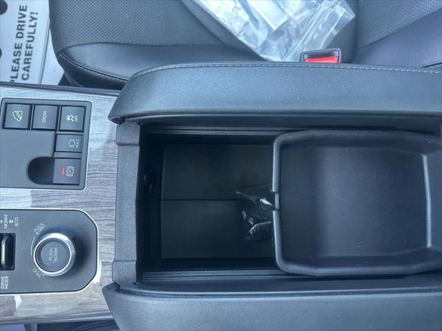 2025 Toyota Highlander Platinum
