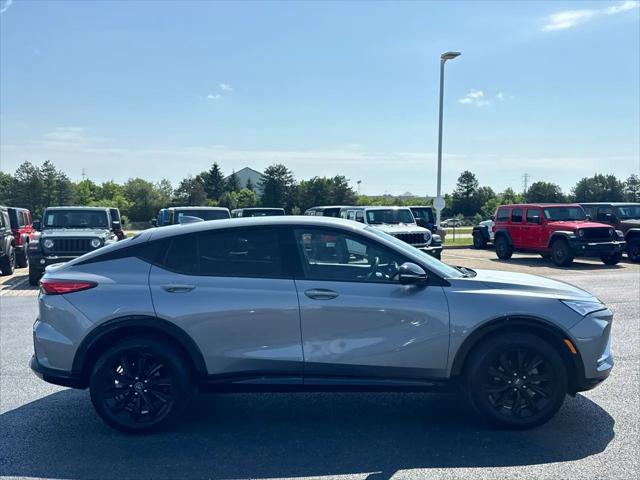 2024 Buick NV Sport Touring FWD