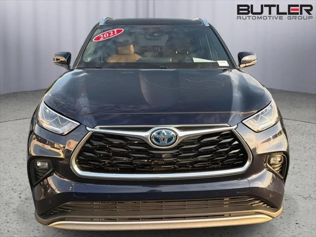 2021 Toyota Highlander Hybrid Platinum