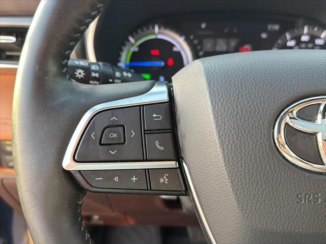 2021 Toyota Highlander Hybrid Platinum