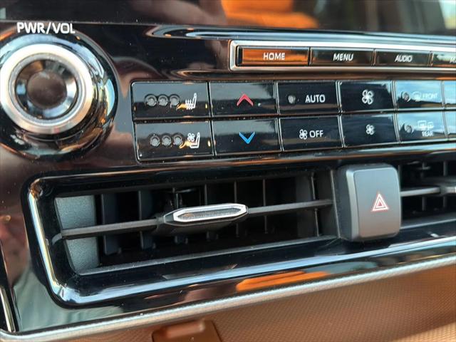 2021 Toyota Highlander Hybrid Platinum