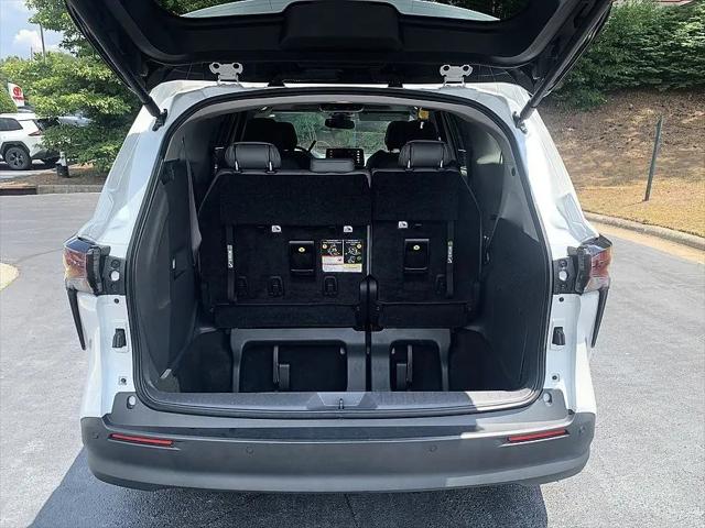 2023 Toyota Sienna XLE