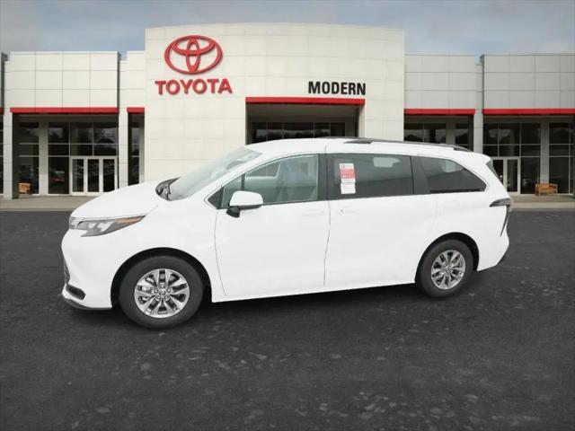2026 Toyota Sienna LE