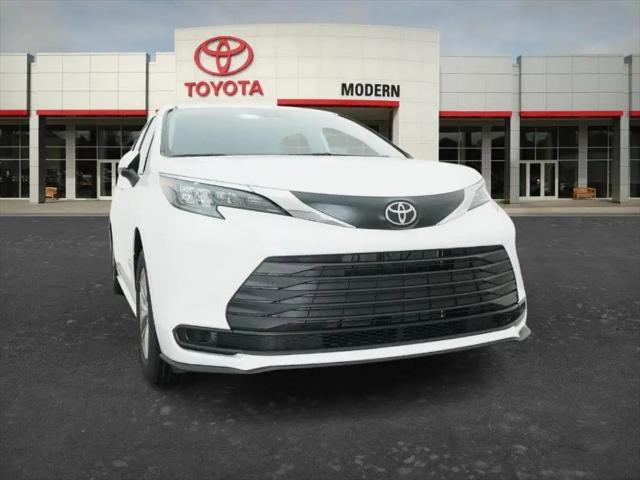 2026 Toyota Sienna LE