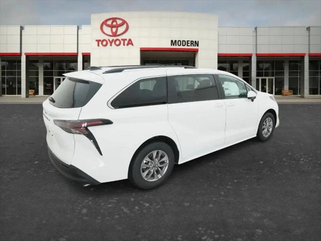 2026 Toyota Sienna LE