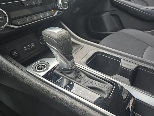2024 Nissan Sentra SV Xtronic CVT