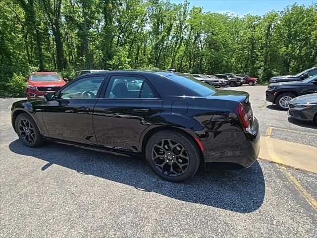 2021 Chrysler 300 Touring L AWD