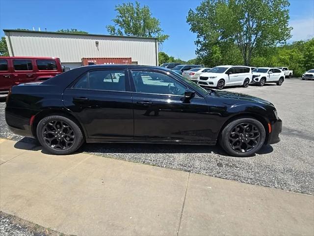 2021 Chrysler 300 Touring L AWD