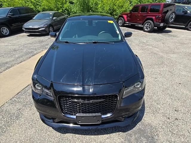 2021 Chrysler 300 Touring L AWD